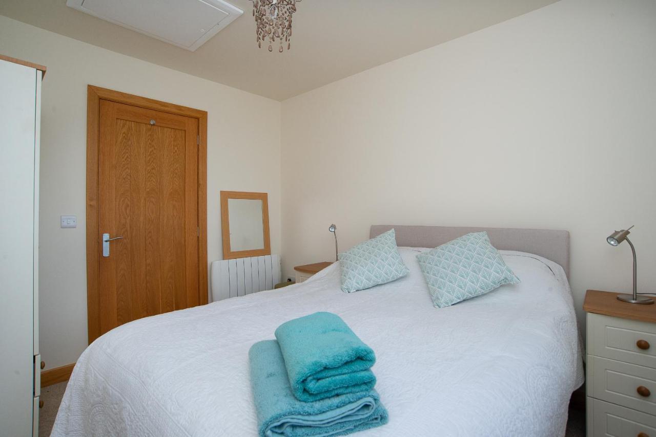 Finest Retreats - Sea Views Cottage برستاتين المظهر الخارجي الصورة